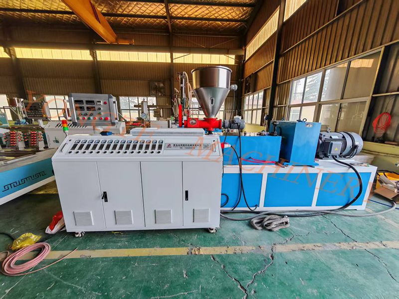Yongte Plastik Makine Otomasyon Ekipmanı Avrupa'da Popüler