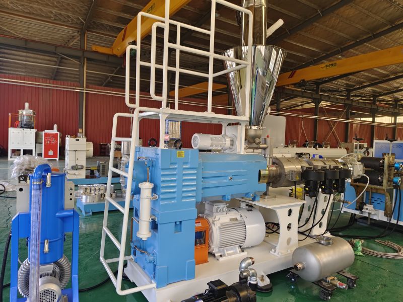 Konik çift vidalı ekstrüder şanzımanı için ne bakım yapmalı?