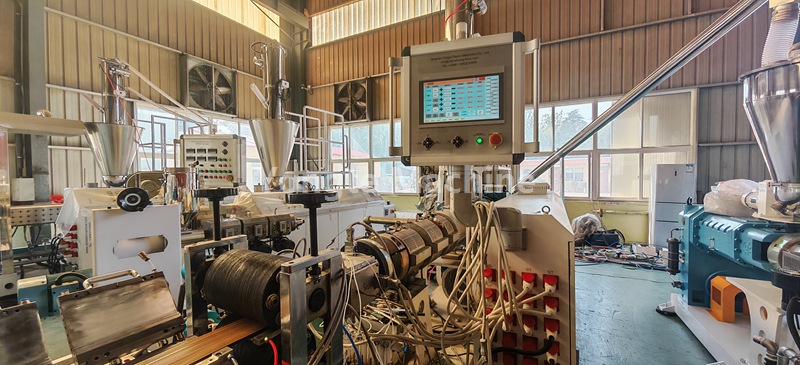 WPC Profil Makinesi Güney Afrika müşterisi için test edildi