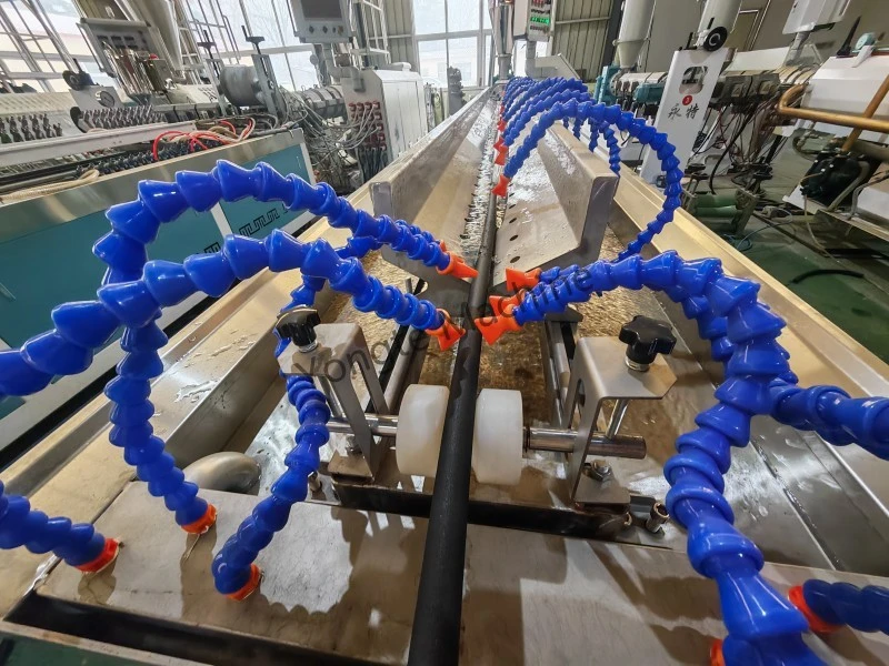 Kauçuk Sağanak Boru Ekstrüzyon Hattı için Hindistan Siparişi