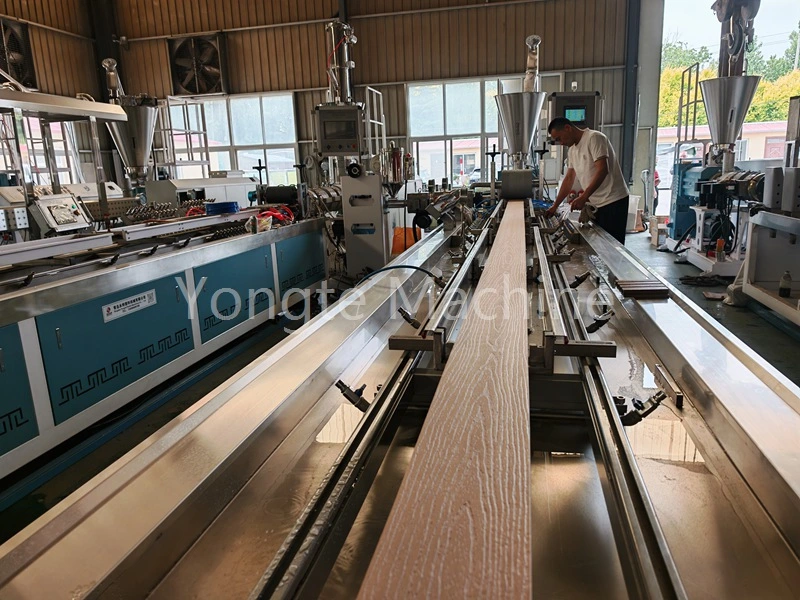 Kanada Müşterisi için WPC Makinesi Kurulumu ve Devreye Alma