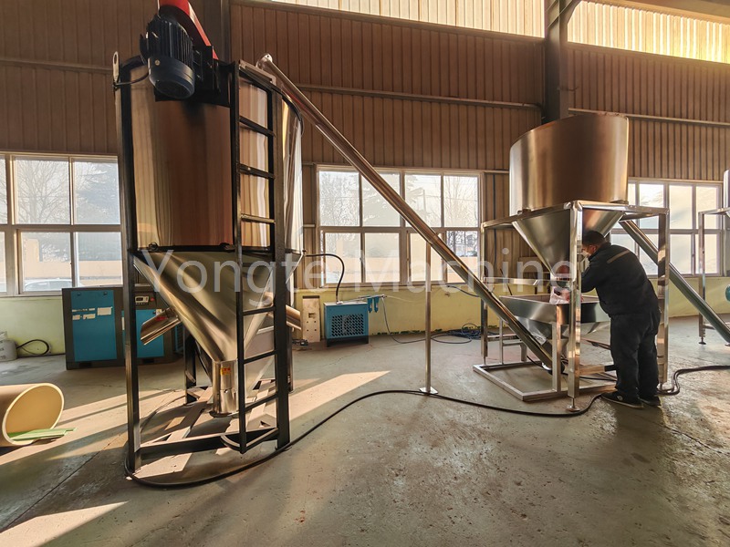WPC pellet storage tank
