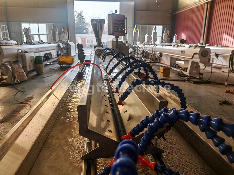 Kauçuk Sağanak Hortum Makinası