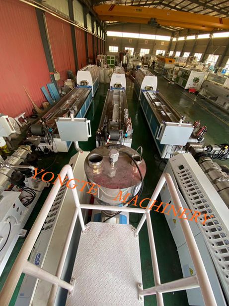 Yongte Plastik Machinery'nin ahşap plastik üretim hattı Almanya'nın çevre dostu yapı malzemeleri pazarını teşvik ediyor