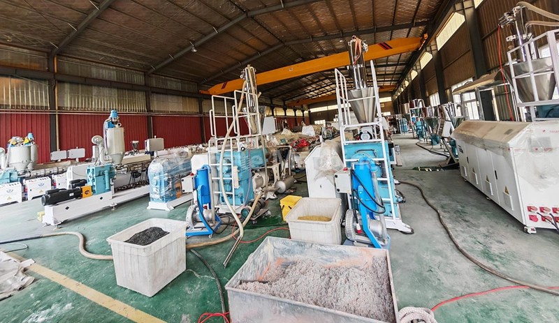 Otomatik WPC Kapı Üretim Hattı