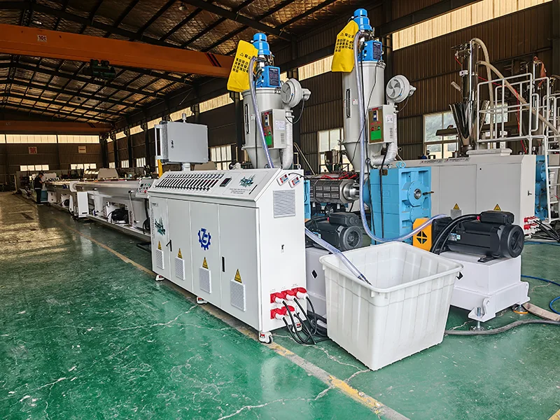Cezayir'de Yongte 3 Katlı PPR Boru Üretim Hattı